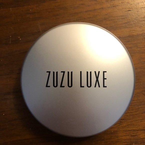 Zuzu Luxe NIB Mineral Powder D-14 - Picture 3 of 5